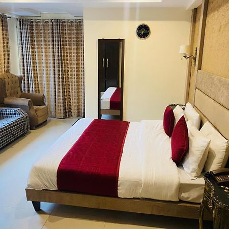 Manila Heights Hotel Naran Zewnętrze zdjęcie