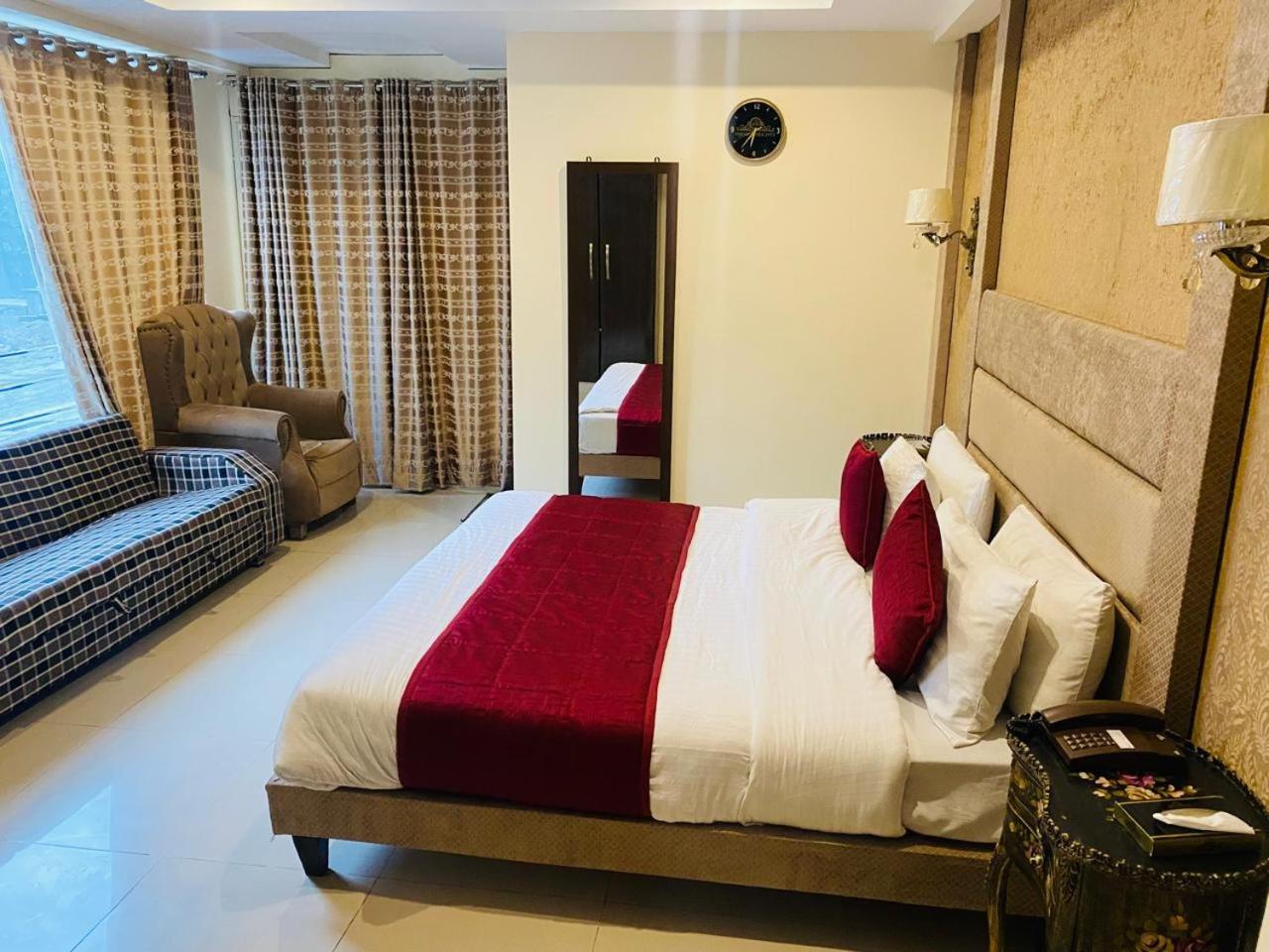 Manila Heights Hotel Naran Zewnętrze zdjęcie